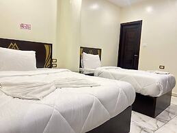 City pyramids inn