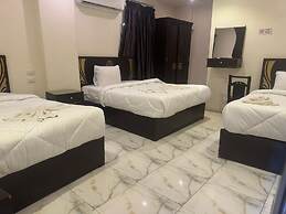 City pyramids inn