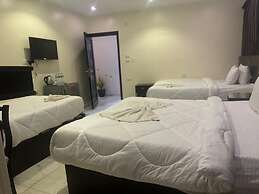 City pyramids inn