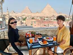 City pyramids inn