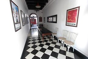 Royal Bar & Hotel