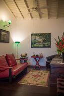 Royal Bar & Hotel