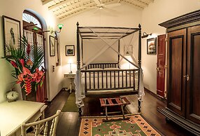 Royal Bar & Hotel