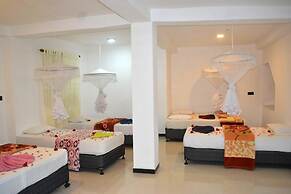 Grand Adams Peak Hotel