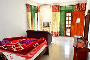 Grand Adams Peak Hotel