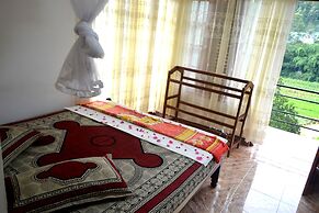 Grand Adams Peak Hotel