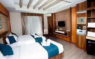 Maya Boutique Hotel