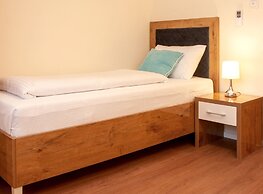 Hotel Isha