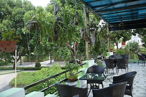 TamCoc Green field Hostel