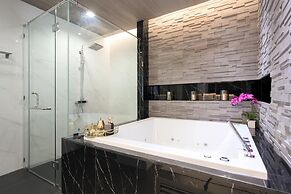MIDA Grande Resort Phuket