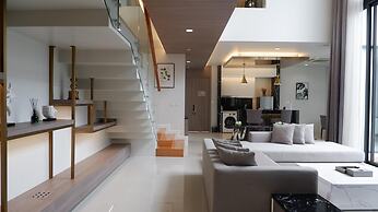 MIDA Grande Resort Phuket
