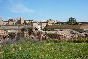 Palais Villa Talaa Resort