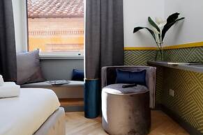 Roma Five Suites