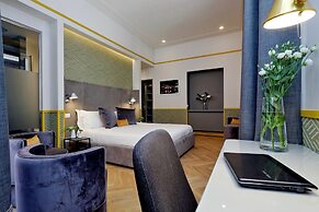 Roma Five Suites