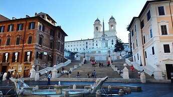 Roma Five Suites