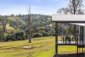 Valley Cabins By The Creek