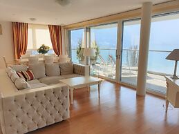 The View Montreux