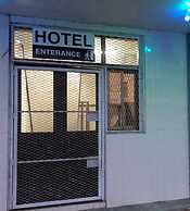Hotel Midnight