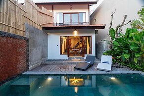 Utamas Keramas Villa