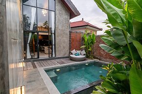 Utamas Keramas Villa