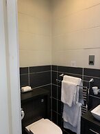 Ashburn House De Luxe B&B