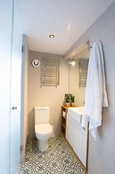 Clovelly House