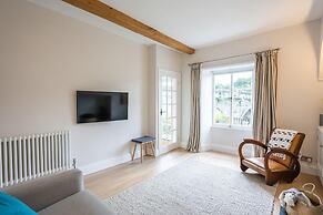 Clovelly House