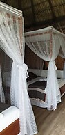 San Simian Lodge