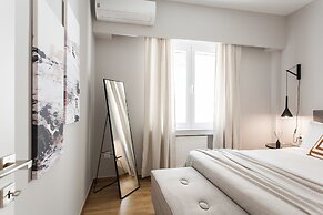 UPSTREET Peaceful 2BD Apartment in Kolonaki