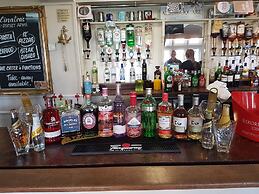 Dorset Arms Hotel