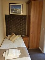 Dorset Arms Hotel