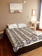 Raglan Harbour View Hotel