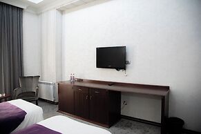 Capitol Hotel