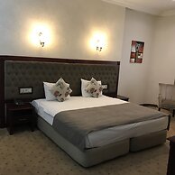 Capitol Hotel