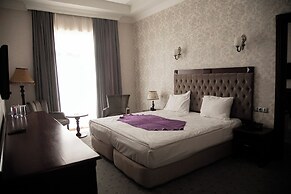 Capitol Hotel