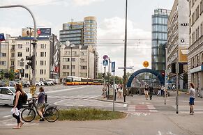 Plac Konstytucji Studio