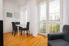 Plac Konstytucji Studio