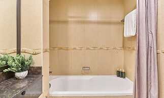 bnbme | Gold Crest Views | 2 BDR