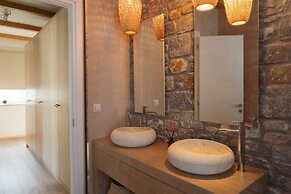 Elies Residences