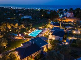 Elies Residences