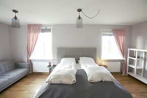 Brimslóð Atelier Guesthouse