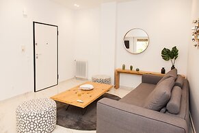 Luxurious Apartment in Athens Downtown