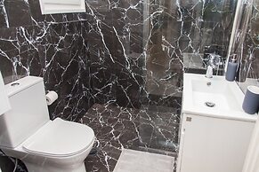 Luxurious Apartment in Athens Downtown