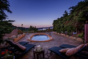 Athenea Villas