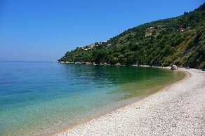 Athenea Villas