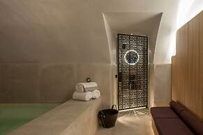 Cour des Vosges - Evok Collection
