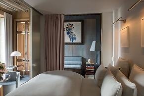 Cour des Vosges - Evok Collection
