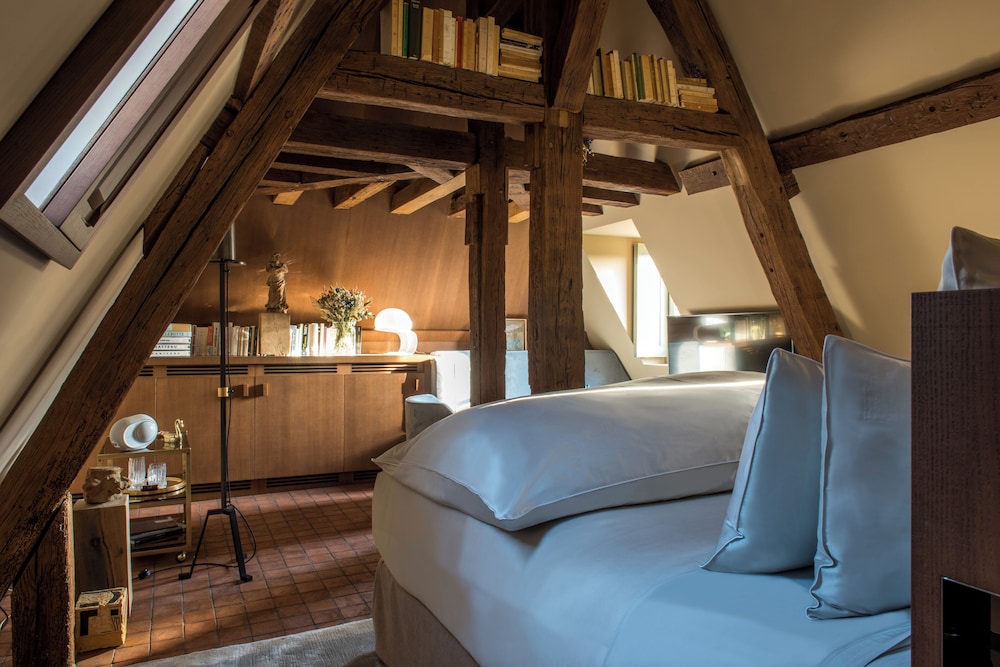 Cour des Vosges - Evok Collection