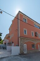 Villa Lux