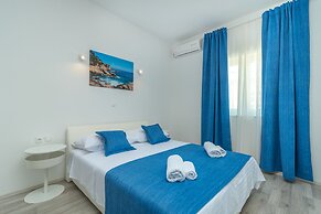 Villa Lux